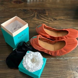 Women’s size 11 orange leather Tieks